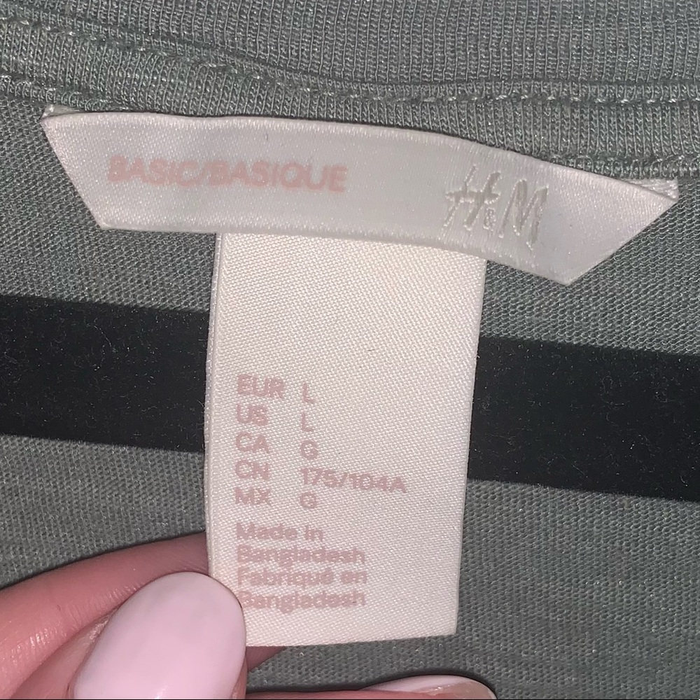 H&M basic tee - Picture 5 of 5
